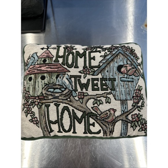 Tapestry Home‎ Sweet Home Tree House Birds Rectangular Throw Pillow - Picture 1 of 6